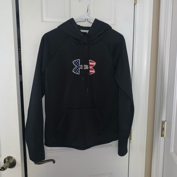 Under Armour Tops - Under Armour Storm Sweatshirt